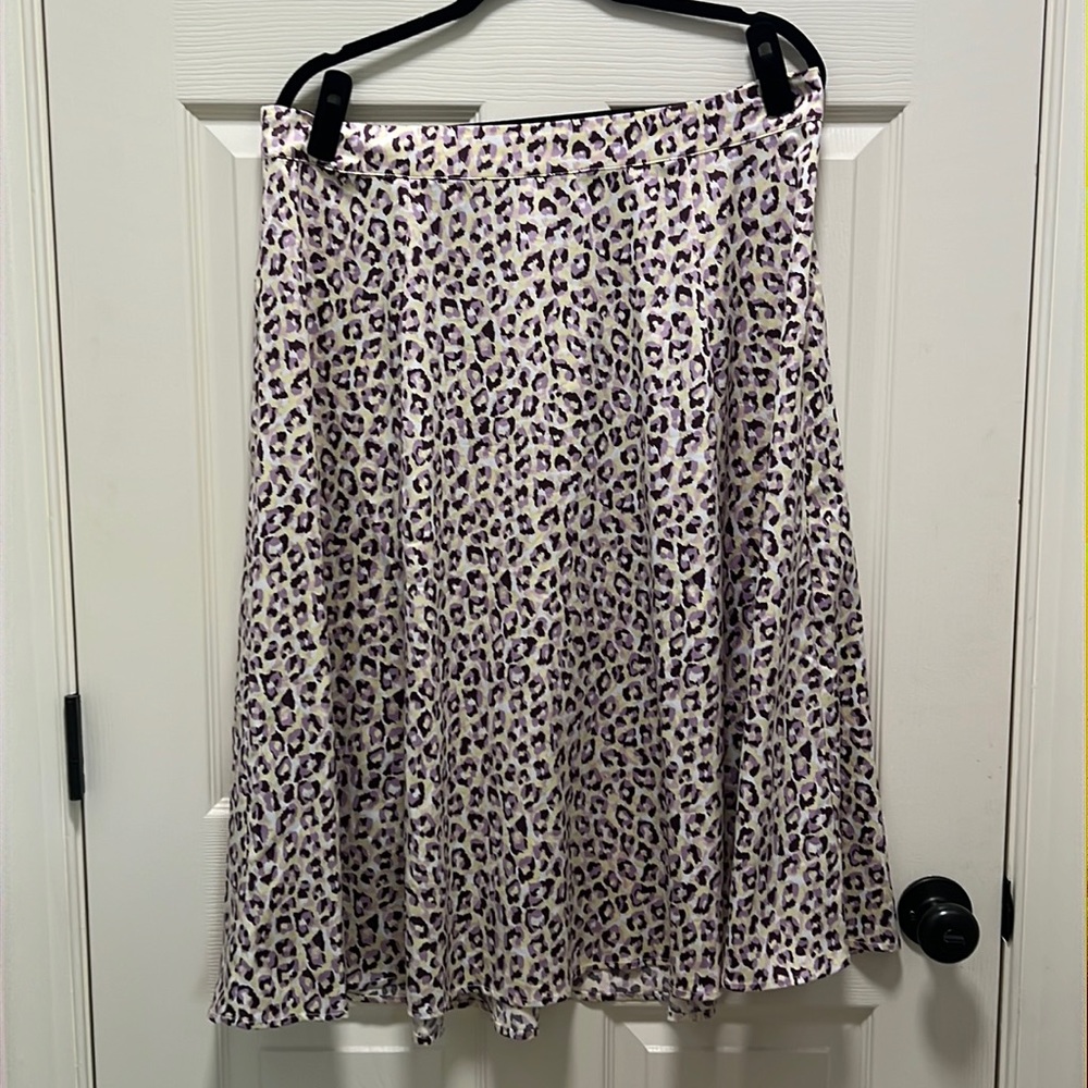 Torrid Midi Skirt- Leopard print size 1